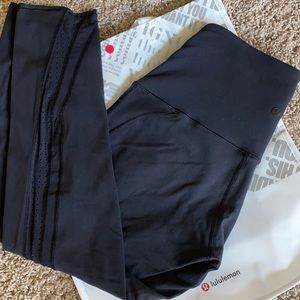 Lululemon wonder under crop leggings